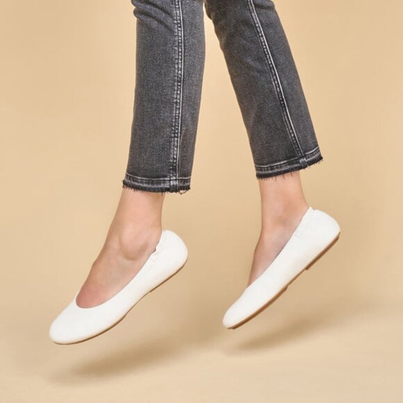 NEW Dansko Mollie Ballet Flats - Leather in white For Women 1225 4s2 - Picture 1 of 7